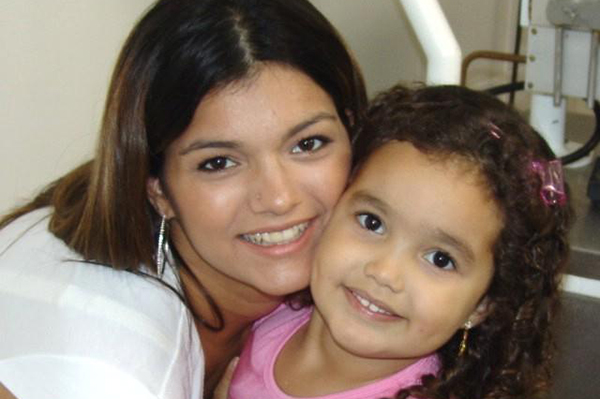 Suzanna Freitas, filha de Kelly Key e Latino, muda o visual e surpreende pela semelhança com a mãe