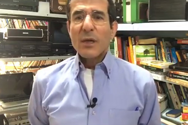 Repórter Arnaldo Duran revela que enfrenta doença degenerativa e sem cura em vídeo do Facebook