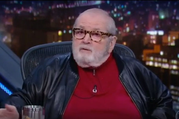 Jô Soares se emociona ao falar de José de Abreu e Chico Buarque em programa desta quarta (27)