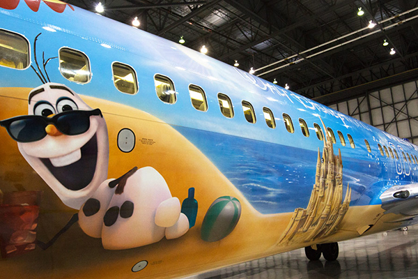 Companhia aérea lança avião inspirado em “Frozen” e ele é absolutamente incrível