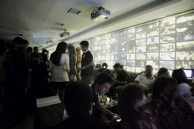 Lounge com jeitão de balada: clima de paquera Lounge com jeitão de balada: clima de paquera