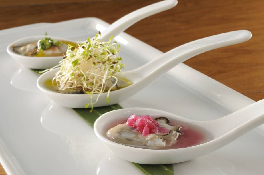 Degustação de ostras, no Ají Degustação de ostras, no Ají