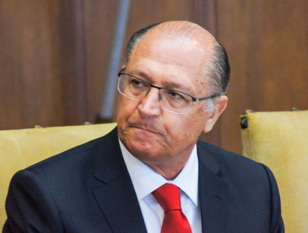 Alckmin sugere ajuste fiscal aos novos prefeitos