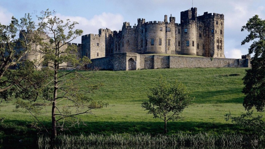 alnwick-castle-e1417206105447