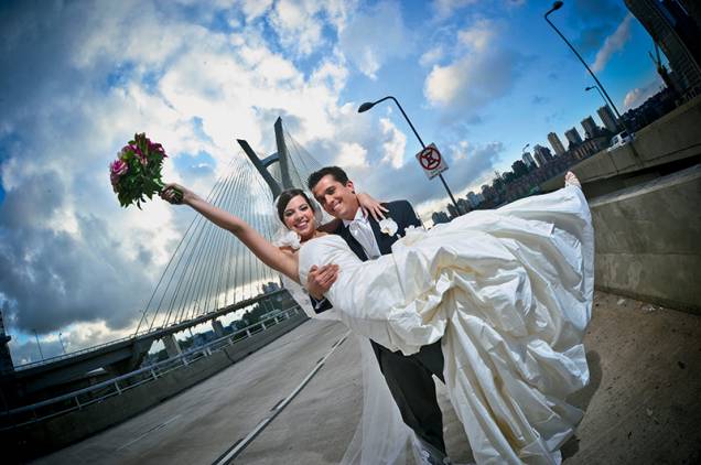 Um dos locais mais badalados e os manjados para fotos de casamento Um dos locais mais badalados e os manjados para fotos de casamento