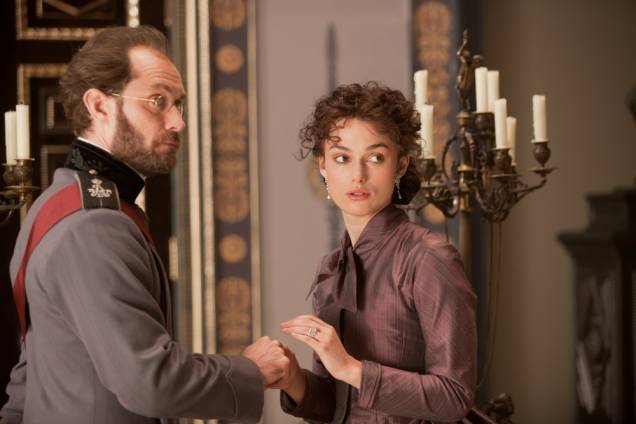 Jude Law e Keira Knightley: Karenin e Anna Jude Law e Keira Knightley: Karenin e Anna