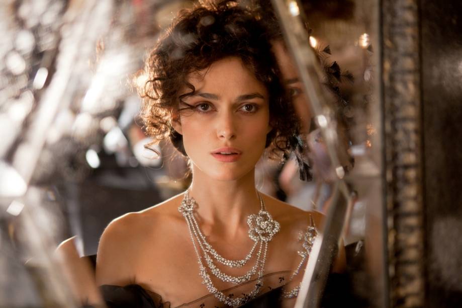 Keira Knightley em Anna Karenina: atriz vive personagem que já foi de Greta Garbo e Vivien Leigh