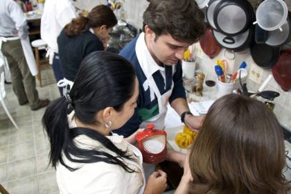 Atelier Gourmand aula-de-culinaria-no-atelier-gourmand-na-rua-bela-cintra-divulgacao.jpeg