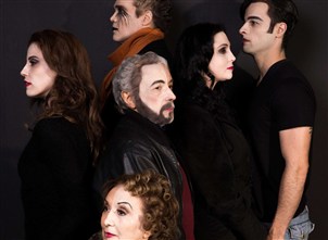 O elenco de Azul Resplendor: mergulho nos bastidores do teatro e homenagem à Eva Wilma O elenco de Azul Resplendor: mergulho nos bastidores do teatro e homenagem à Eva Wilma