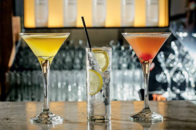 Os drinques de vodca de manga, pura e de pera: clima descolado Os drinques de vodca de manga, pura e de pera: clima descolado