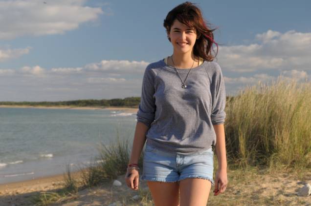 Sejam Muito Bem-Vindos: Jeanne Lambert é Daniela, jovem rejeitada pela família Sejam Muito Bem-Vindos: Jeanne Lambert é Daniela, jovem rejeitada pela família