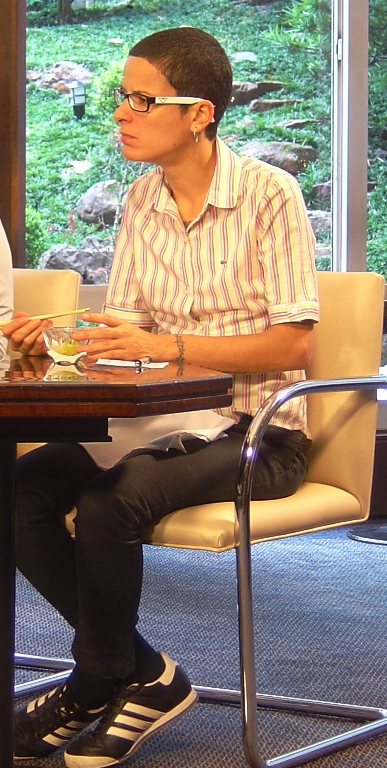 Duas baixas e dois novos restaurantes