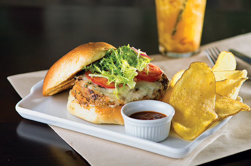 Hambúrguer de porco e caipirinha de maracujá: lançamentos Hambúrguer de porco e caipirinha de maracujá: lançamentos