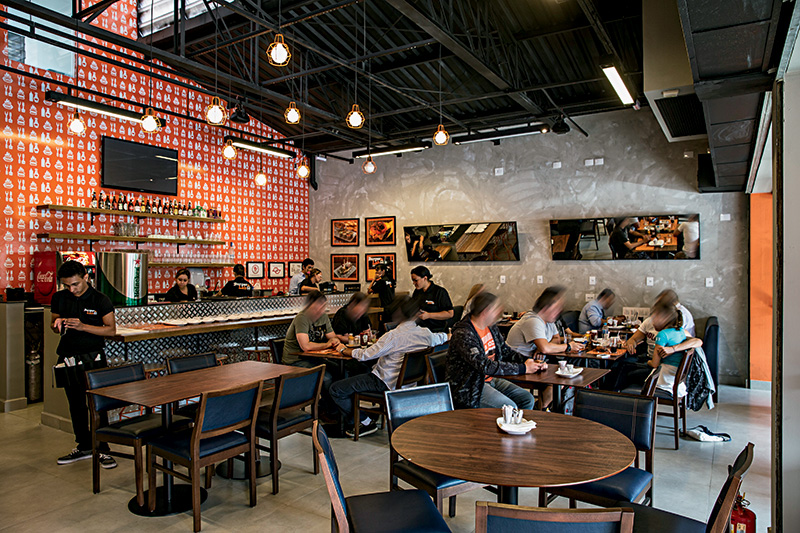 O salão da nova unidade: mais agradável O salão da nova unidade: mais agradável