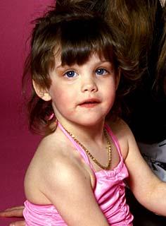 Quem é gatinha da foto que faz 38 anos nesta quarta-feira?