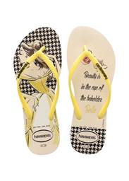 Princesas da Disney estampam nova coleção de chinelos