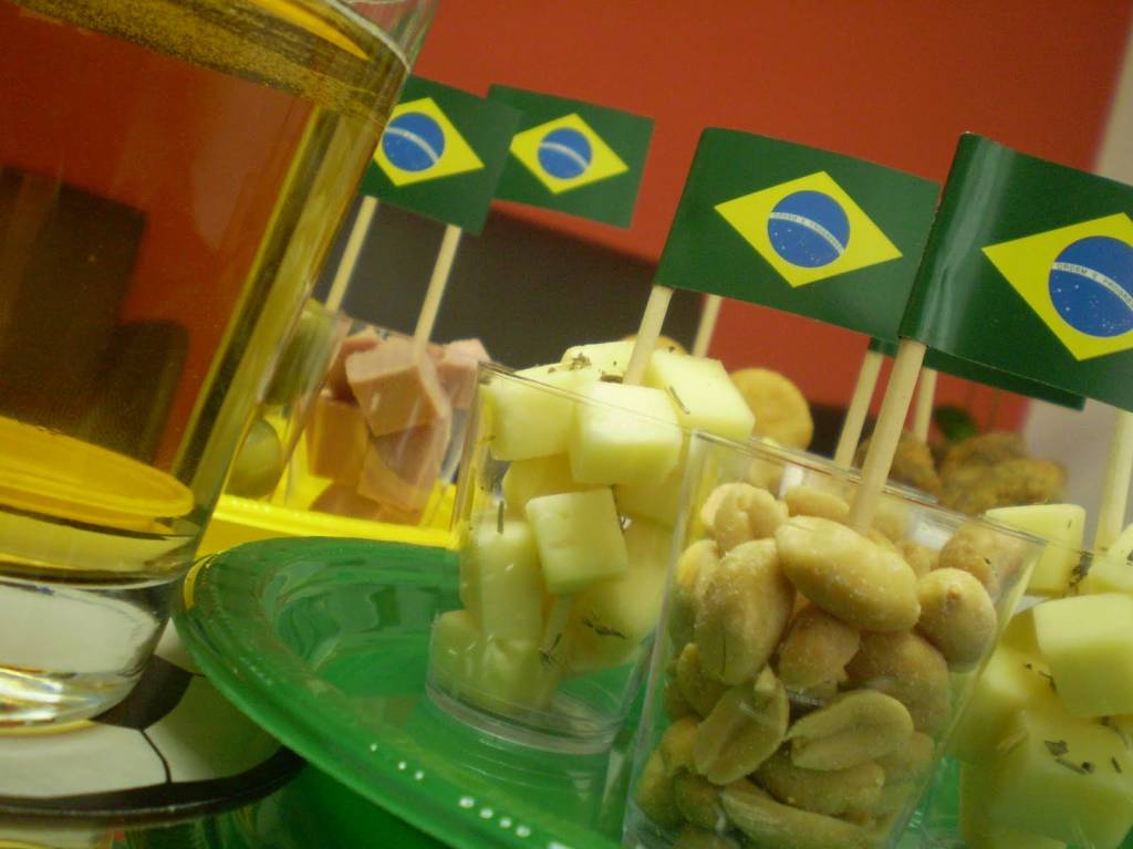 Confira uma tabela com substituições espertas para petiscos típicos da Copa do Mundo