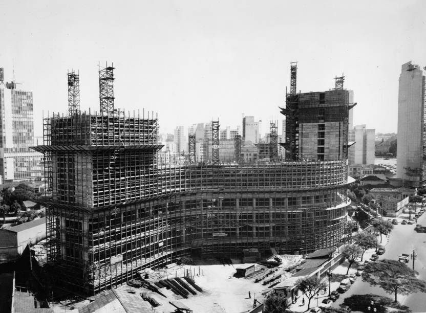 Copan: foto da construção do edifício na década de 1950