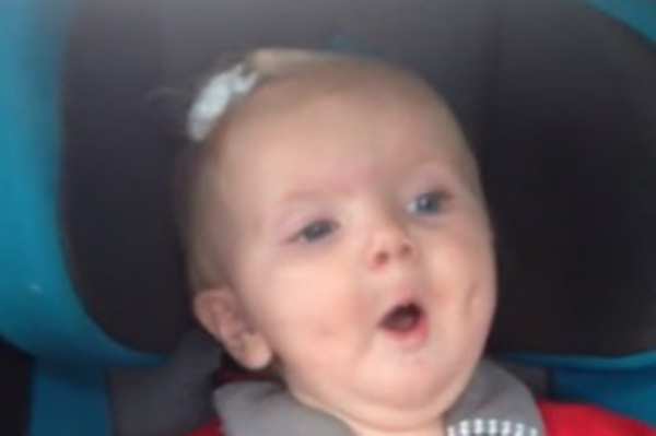 Garotinha para de chorar ao ouvir a música ‘Dark Horse’, de Katy Perry; assista