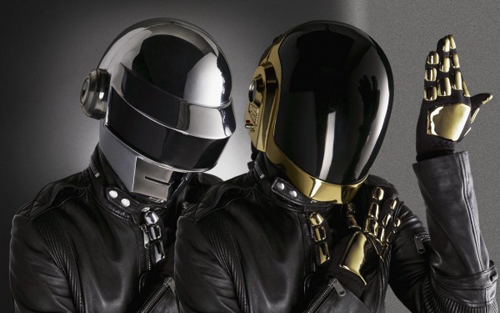 Duo Daft Punk anuncia fim da parceria após 28 anos de carreira