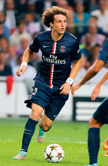 De David a Sansão: craque faz tratamento para combater queda de cabelo