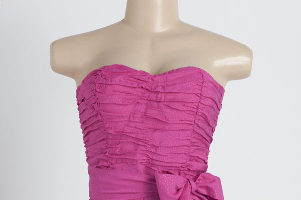 Tomara-que-caia para ombros largos