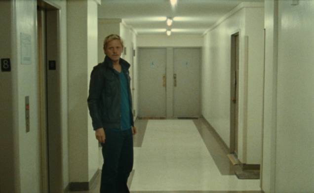 Deixe a Luz Acesa: o documentarista Erik (Thure Lindhardt) Deixe a Luz Acesa: o documentarista Erik (Thure Lindhardt)