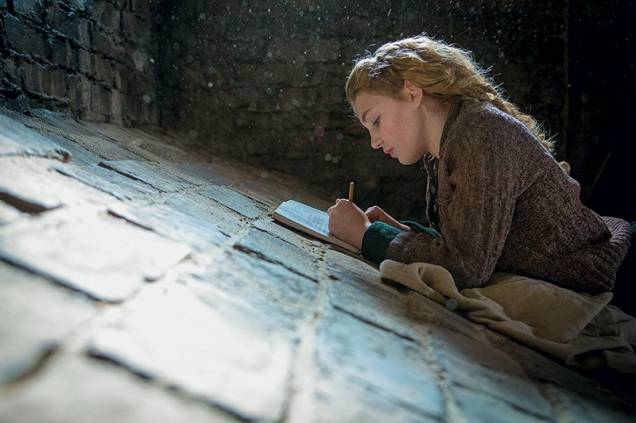 A Menina que Roubava Livros: Sophie Nélisse, uma protagonista insossa A Menina que Roubava Livros: Sophie Nélisse, uma protagonista insossa