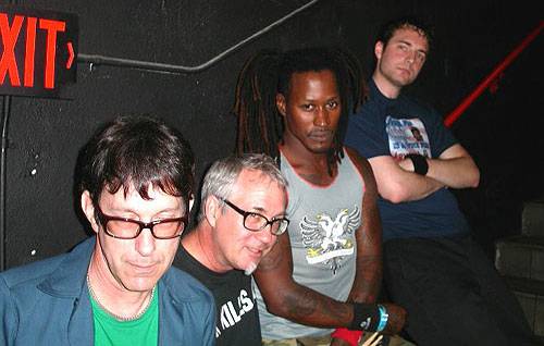 	Dead Kennedys: banda californiana é ícone punk
