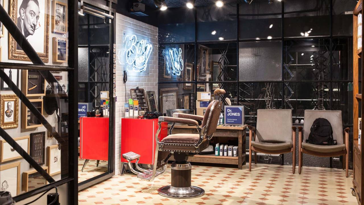 Dr Jones Barberia