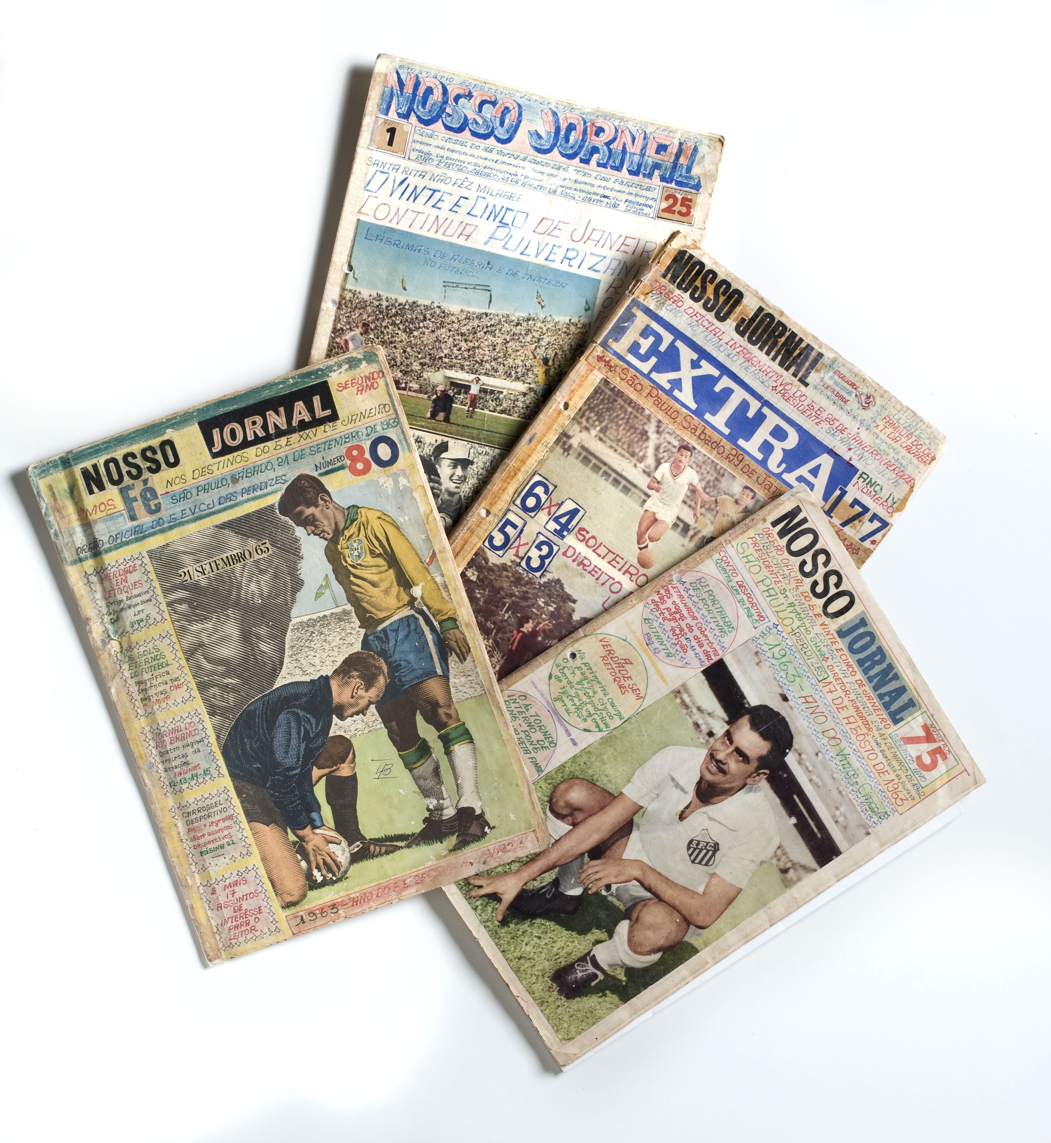 Museu do Futebol recebe exposição Futebol de Papel