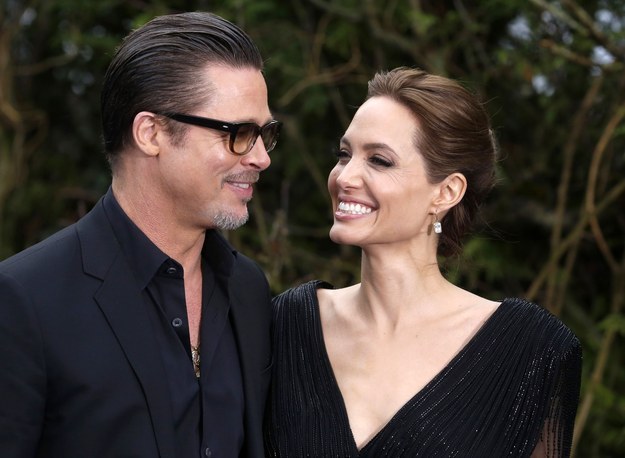 Divulgada as primeiras fotos do casamento de Angelina Jolie e Brad Pitt; confira