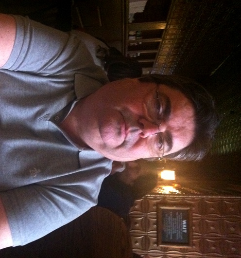 Chef Benny Novak sai da sociedade no 210 Diner