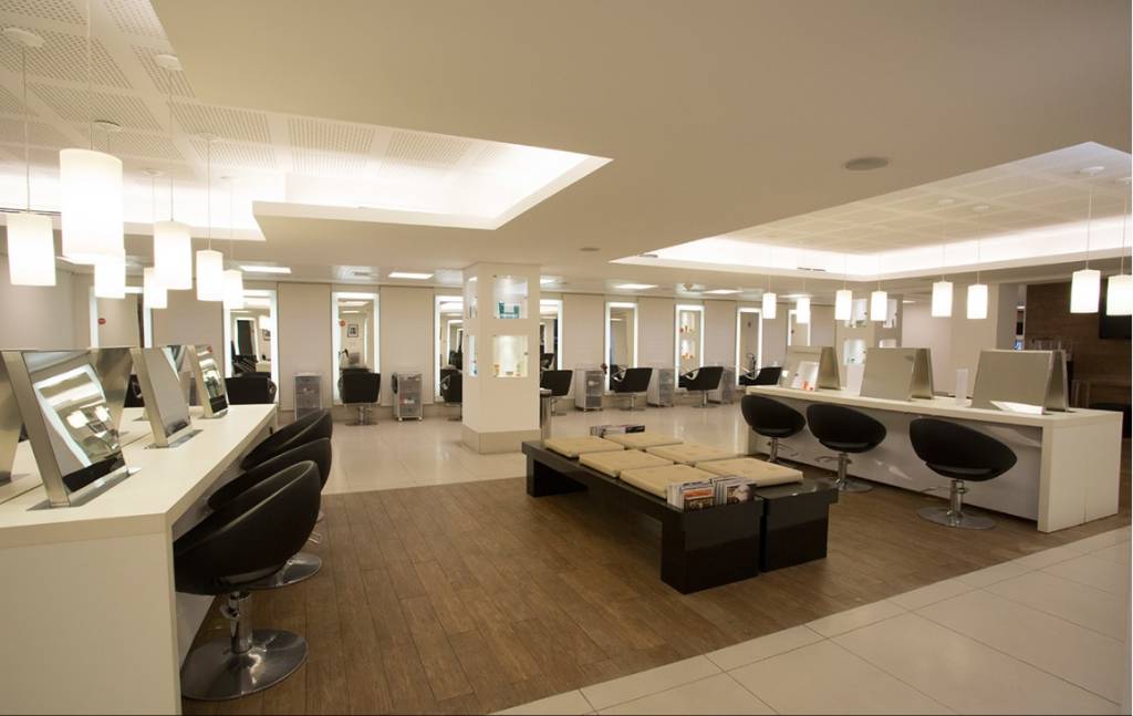 Dia mundial de combate à Aids envolve ação nos salões de beleza de São Paulo