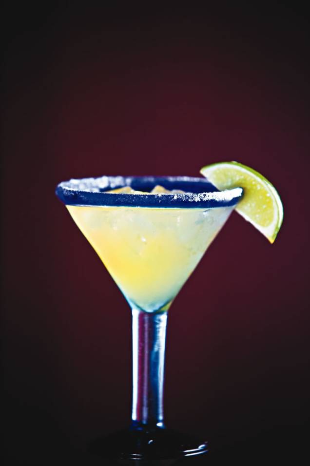 A margarita presidente, do mexicano Chilis: tequila, licor de laranja e brandy A margarita presidente, do mexicano Chilis: tequila, licor de laranja e brandy