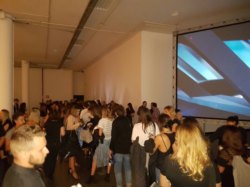 Fila imensa se formou no caixa (Foto: Tatiana Izquierdo)