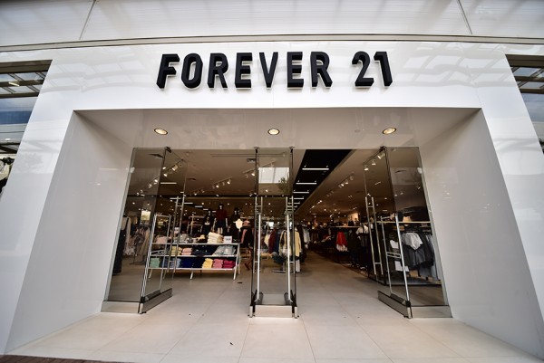 Loja da Forever 21 tem apenas peças de até 49,90 reais