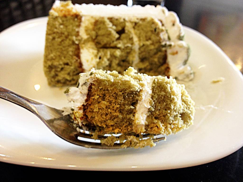 Vitamina de feijão, bolo de chá-verde e hot-dog coreano