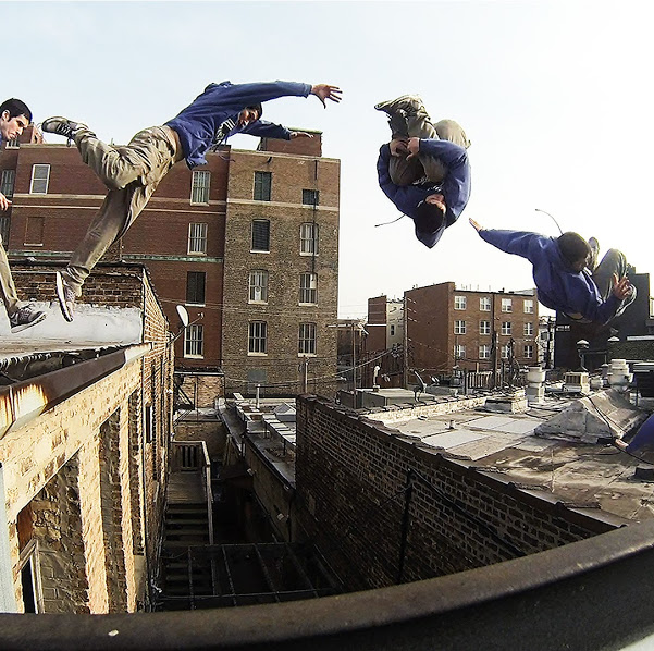 Dublê se faz de Homem-Aranha em vídeo incrível