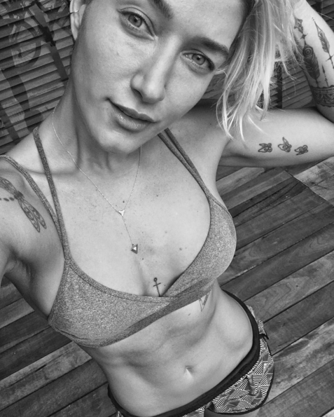 Gabriela Pugliesi vai deixar o “condomínio de Caras” e pede desconto para seguradora