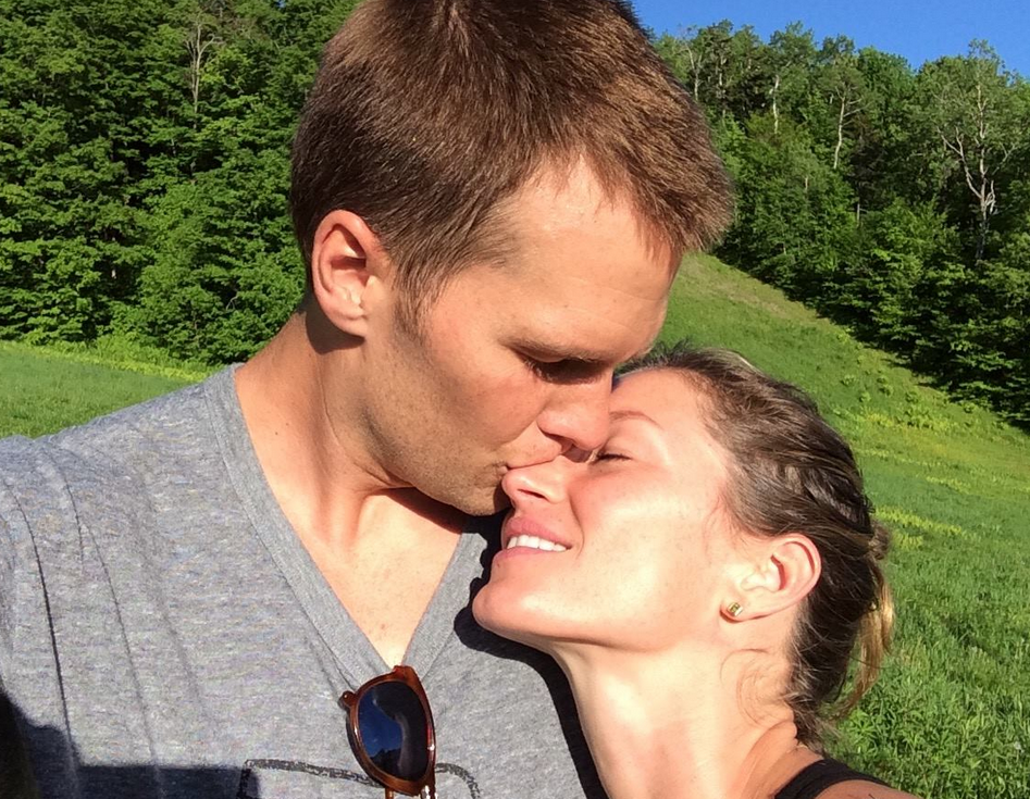 Gisele e Tom Brady publicam mensagens sobre último desfile da top