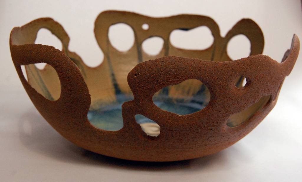 Hideko Honma expõe cerâmicas utilitárias no Japão