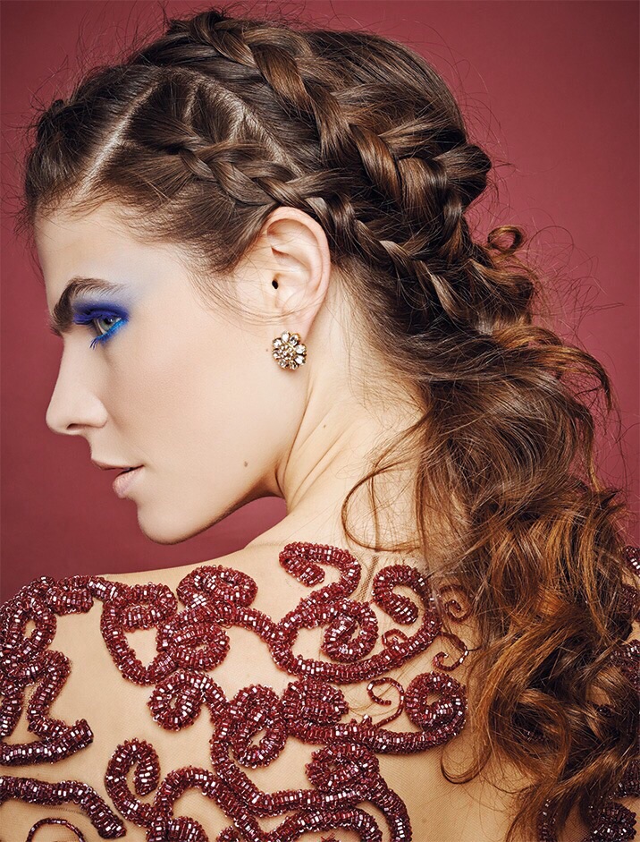 Inspire-se com cabelos luxuosos para a noite de natal