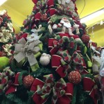 Armarinho Ambar: grande variedade de &aacute;rvores e enfeites