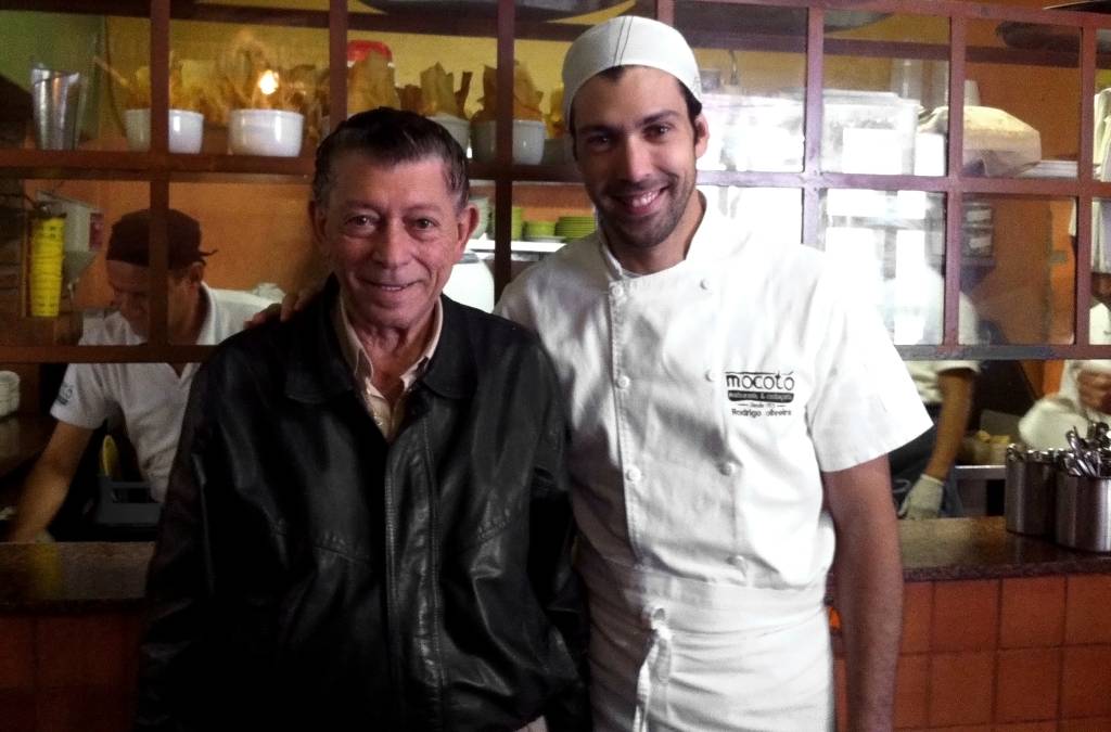 Mocotó fecha um de seus salões para reforma