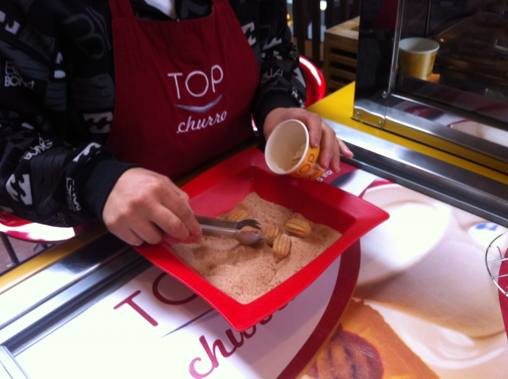 Para finalizar: a&ccedil;&uacute;car e canela (Foto: Arnaldo Loren&ccedil;ato)