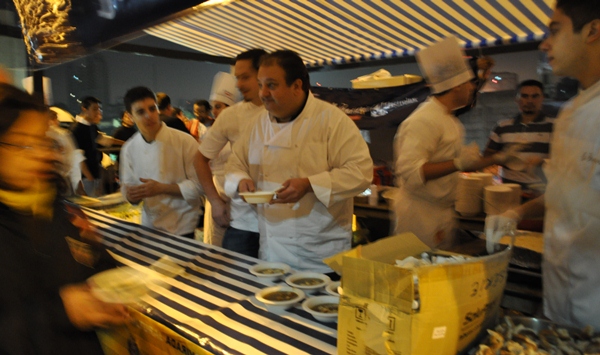 Virada Cultural: sopa de cebola do chef Jacquin aquece a madrugada