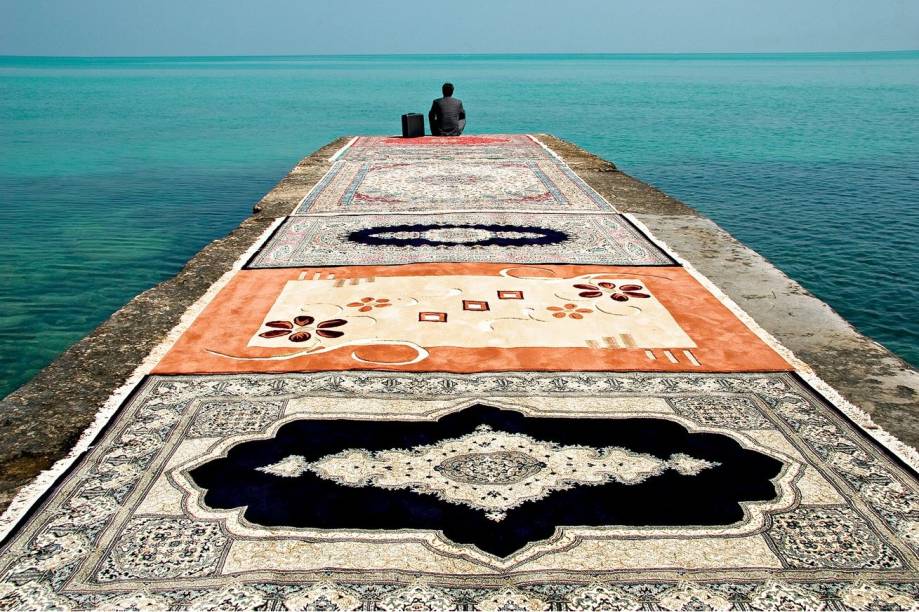 Água e Tapetes Persas Água e Tapetes Persas