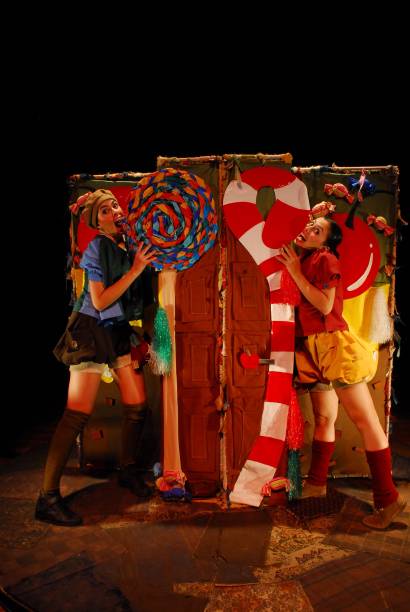 João e Maria — Caçadores de Bruxas: Gemma Arterton e Jeremy Renner protagonizam a aventura para adultos João e Maria — Caçadores de Bruxas: Gemma Arterton e Jeremy Renner protagonizam a aventura para adultos