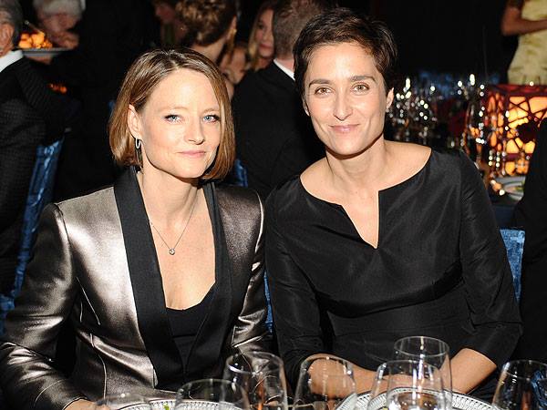 Os casamentos secretos de Jodie Foster e Matt Bomer
